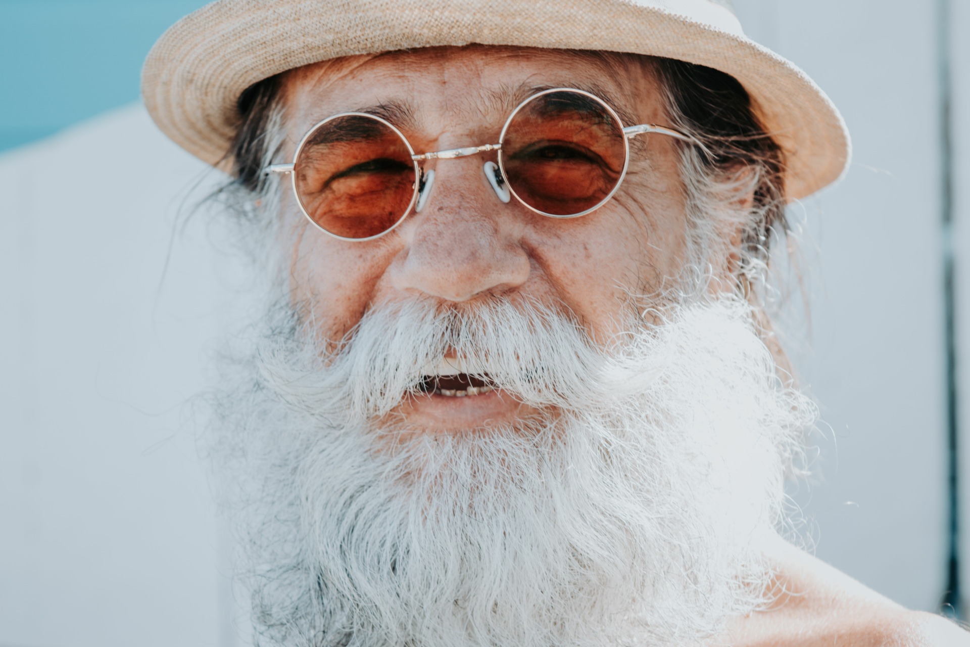 6 Simple Ways to Keep Your Eyes Healthy in Summer